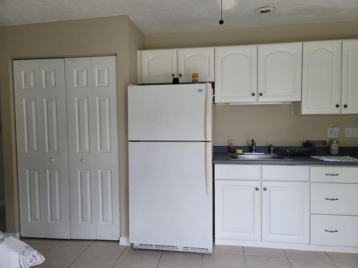 Entire Guesthouse 5 Mins To Siesta Key & Downtown Sarasota Exteriör bild