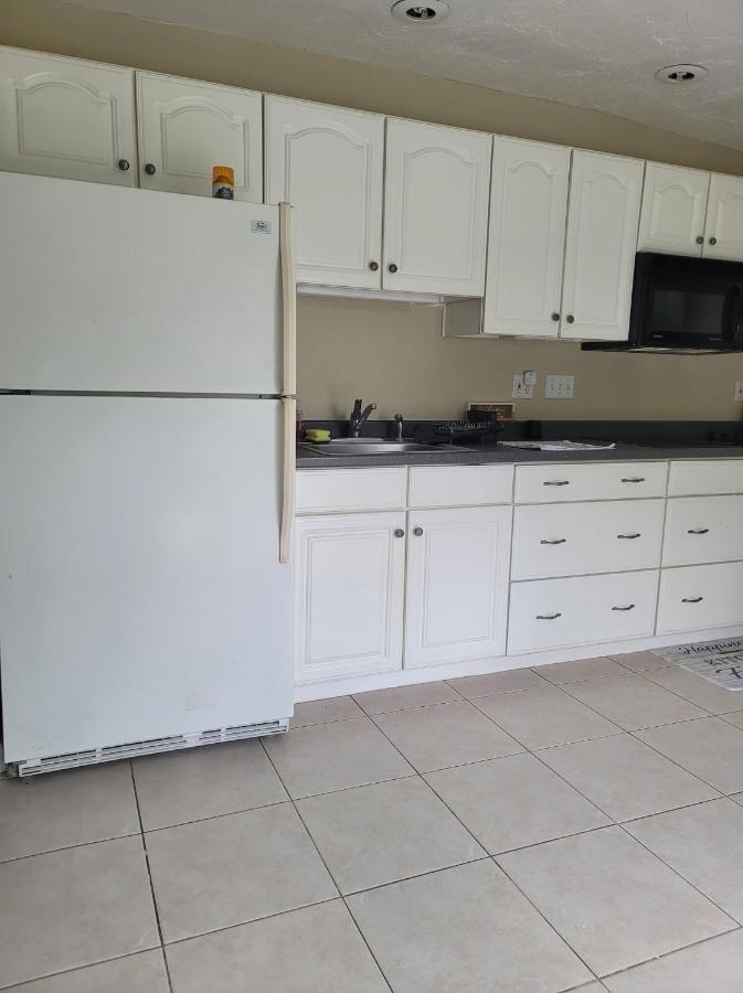 Entire Guesthouse 5 Mins To Siesta Key & Downtown Sarasota Exteriör bild
